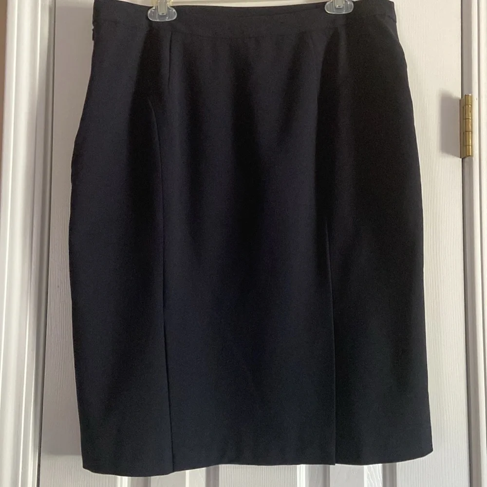 Apostrophe’ Essentials Black Plus Size Pencil Skirt